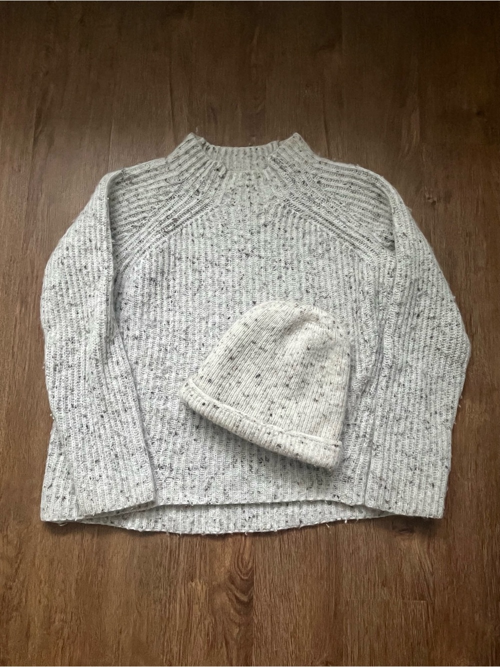 Madewell Donegal Northfield Mockneck Sweater Size M with Matching Beanie Hat - Picture 2 of 4